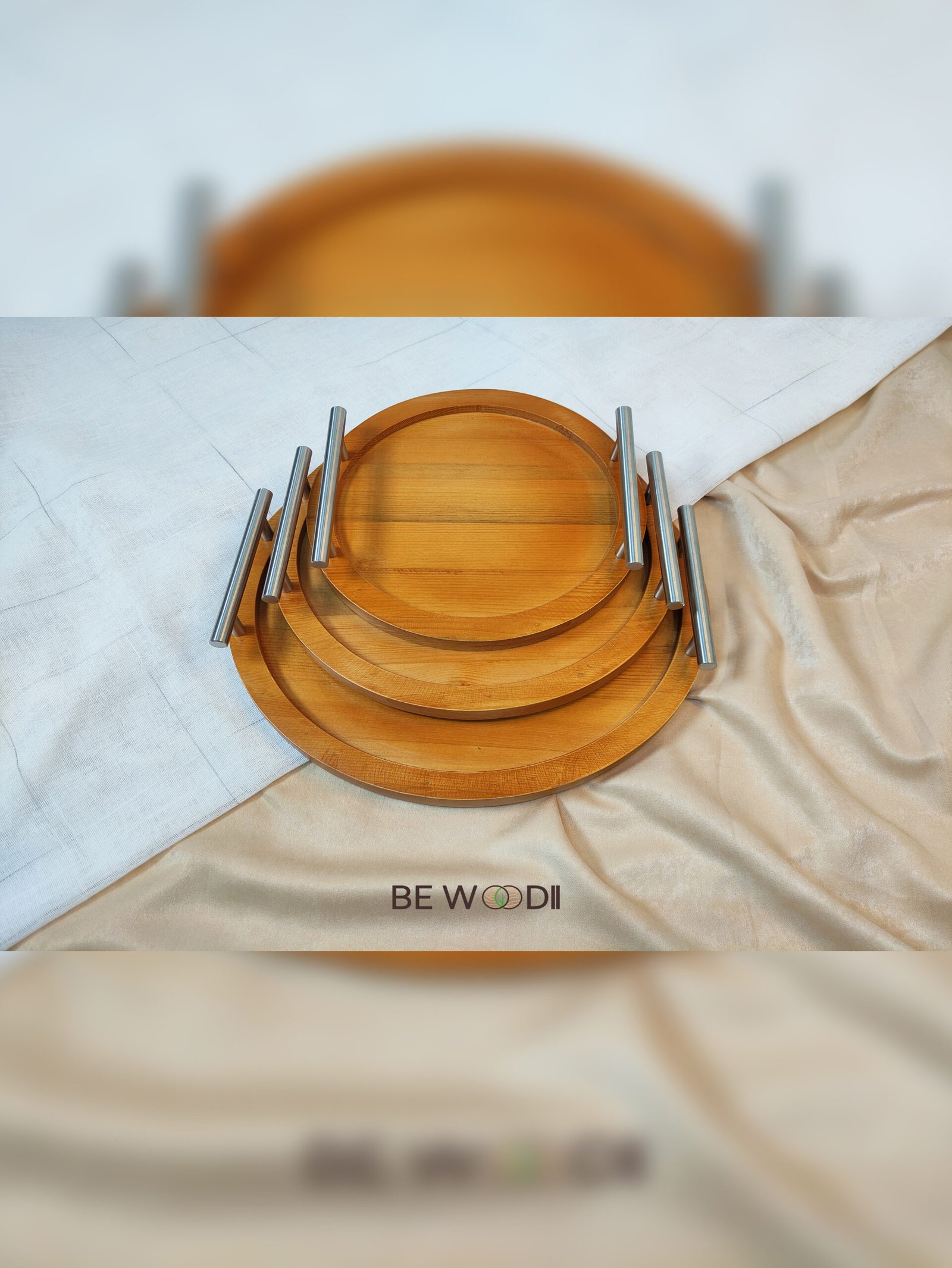 Round Flat Trays With Handles - Image 17