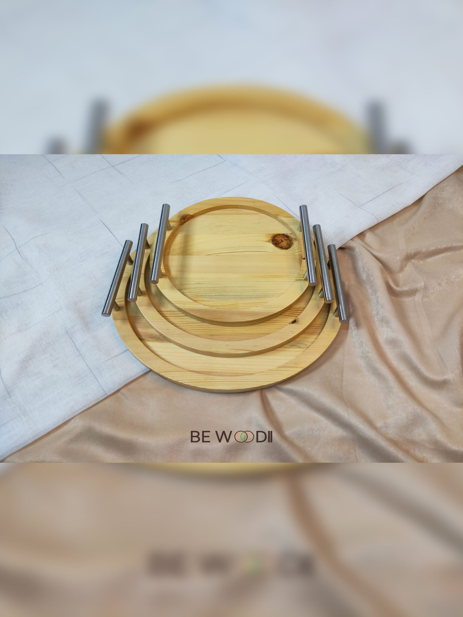 Round Flat Trays With Handles - Image 10