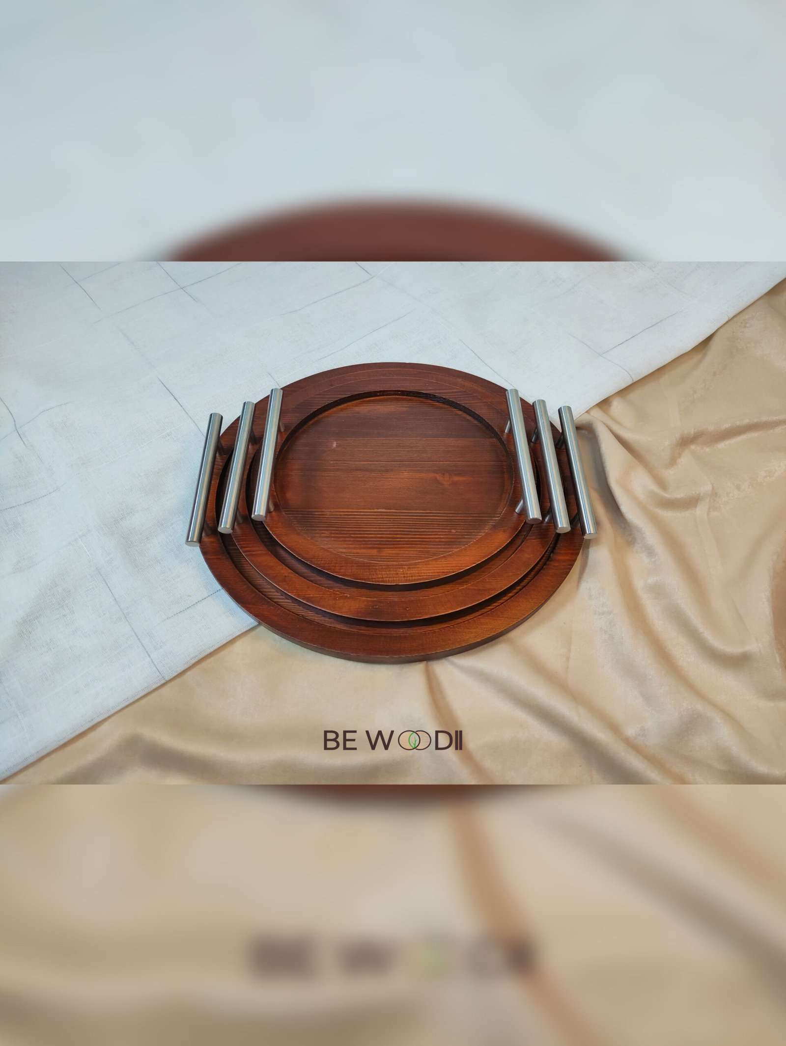 Round Flat Trays With Handles - Image 6